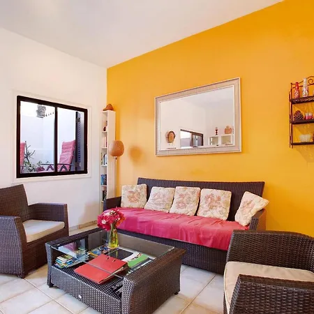House With Pool In The South Of Tenerife Holiday home Chayofa